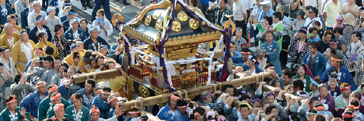 多賀神社宮神輿「千貫みこし」渡御 写真